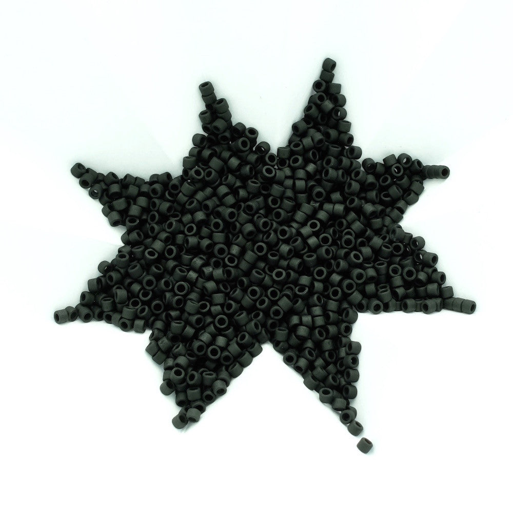 8 grammes de perles Miyuki Délica 11/0 Noir mat N°310 