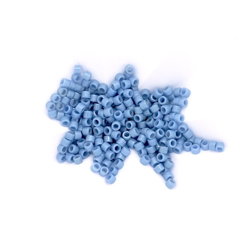 8 grammes de perles Miyuki Délica 11/0 Opaque Denim Blue luster N°0266