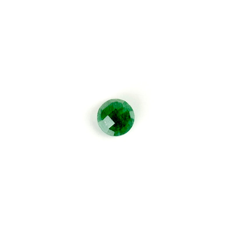 Cabochon rond facetté en pierre naturelle verte de 6mm.