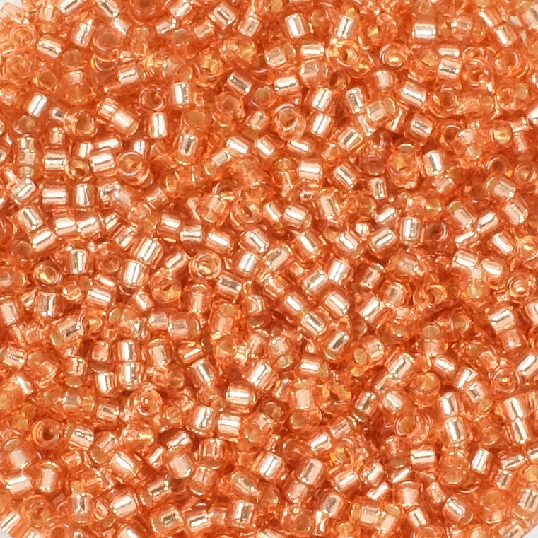 8 grammes de perles Miyuki Délica 11/0 Silver Lined Dyed Rose Copper DB2151