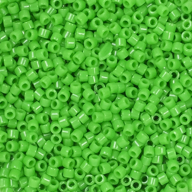 8 grammes de perles Miyuki Délica 11/0 Opaque Green DB0724