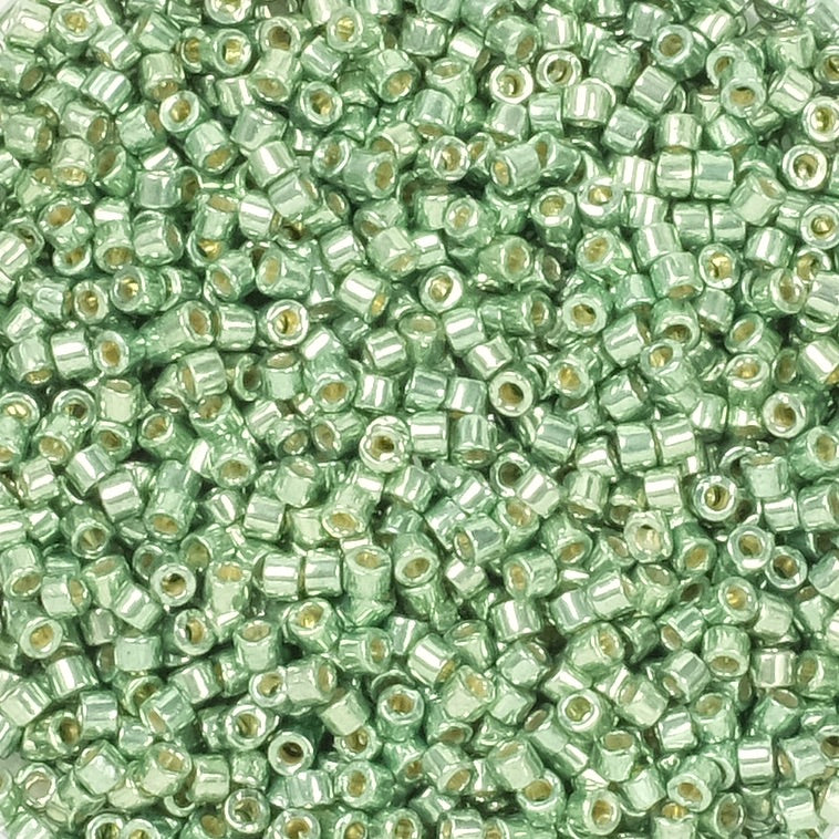 8 grammes de perles Miyuki Délica 11/0 Duracoat Galvanized Sea Green DB1845