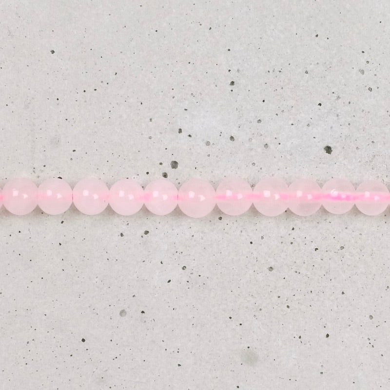 Fil de 38cm de perles naturelles rondes 4,5mm en Quartz rose