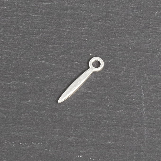 Pic en argent massif 925 avec un trou.