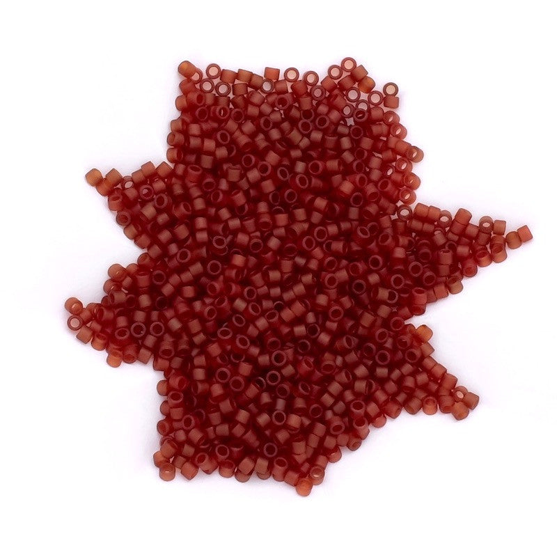 8 grammes de perles Miyuki Délica 11/0 Matted tr. dark Cranberry N°1262 