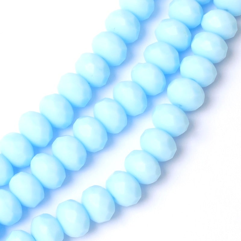 Fil de perles de Bohème facettées Bleu clair mat opaque 6x8mm