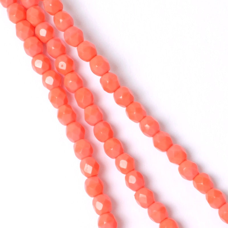 Fil de perles de Bohème rondes facettées corail rose opaque 4mm