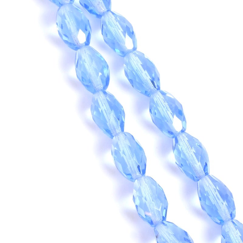 Fil de perles de Bohème Olives facettées 12x8mm bleu clair transparent