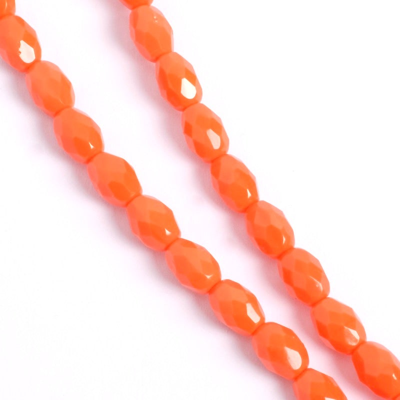 Fil de perles de Bohème Olives facettées 8x6mm orange opaque