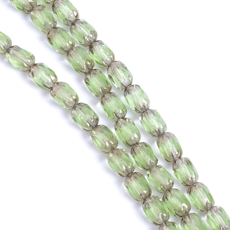 Fil de perles de Bohème baroque facettée 6x4mm vert