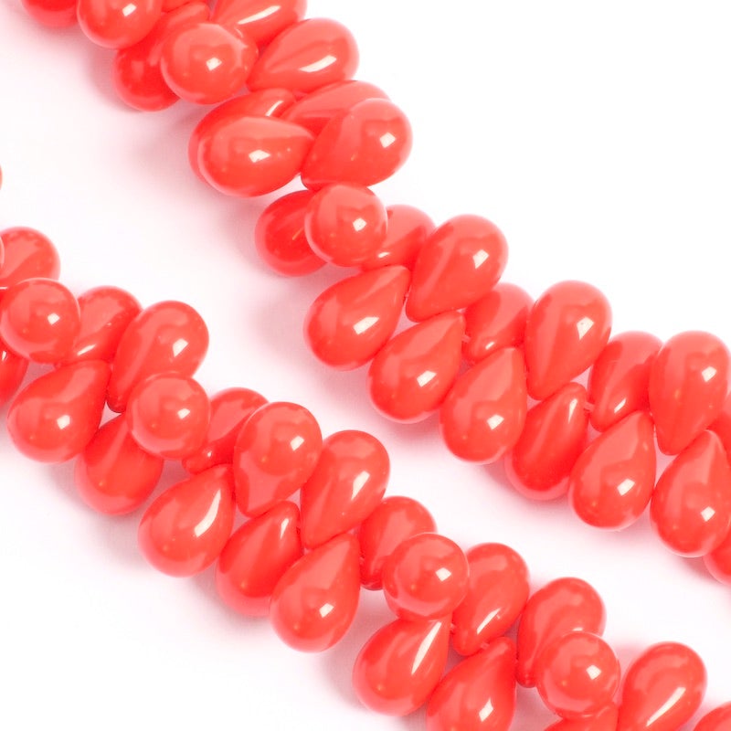 Fil de perles de Bohème gouttes 6x9mm rouge opaque