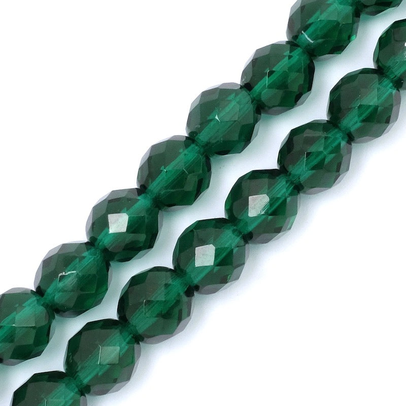 Fil de perles de Bohème rondes facettées Vert émeraude transparent 10mm
