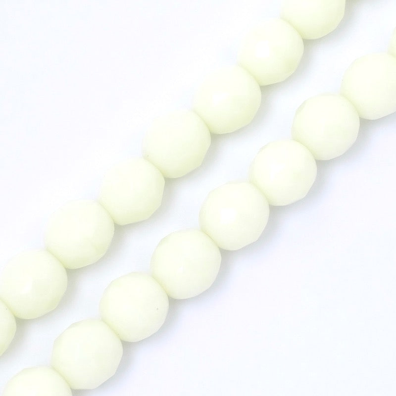 Fil de perles de Bohème rondes facettées jaune pastel opaque 10mm
