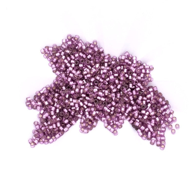 8 grammes de perles Miyuki Délica 11/0 S/L Dyed Lilac N°2169