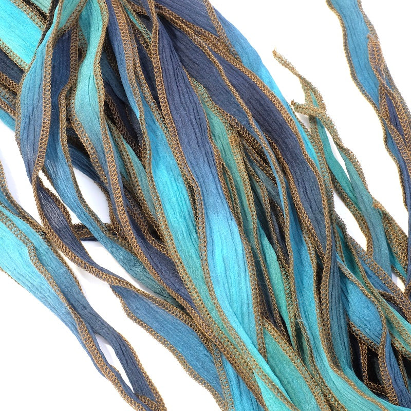 Ruban de soie teint à la main - Nuances de bleu