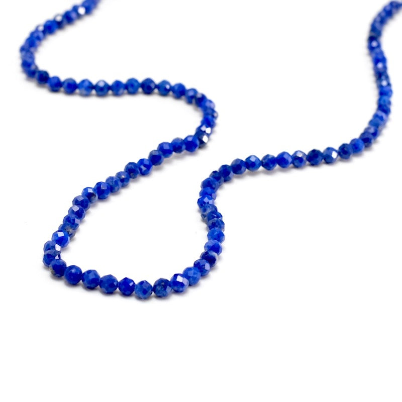 Fil de perles de Lapis Lazuli facettées 3mm naturelles non teintes