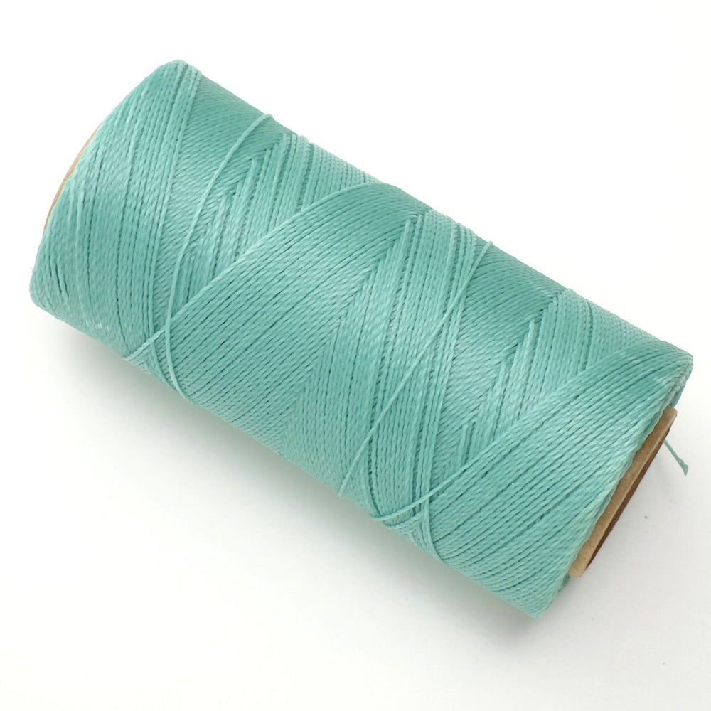 Bobine de fil ciré Linhasita 0,5mm pour micro macramé - Vert menthe