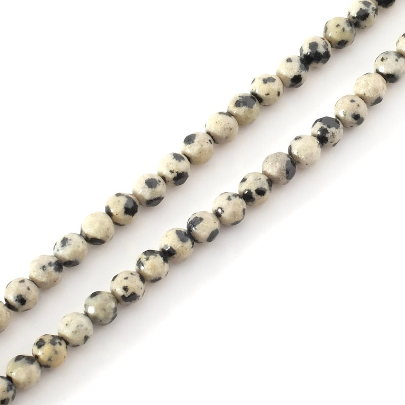 Fil de 36cm de perles rondes facettées 4,5mm en Jaspe Dalmatien
