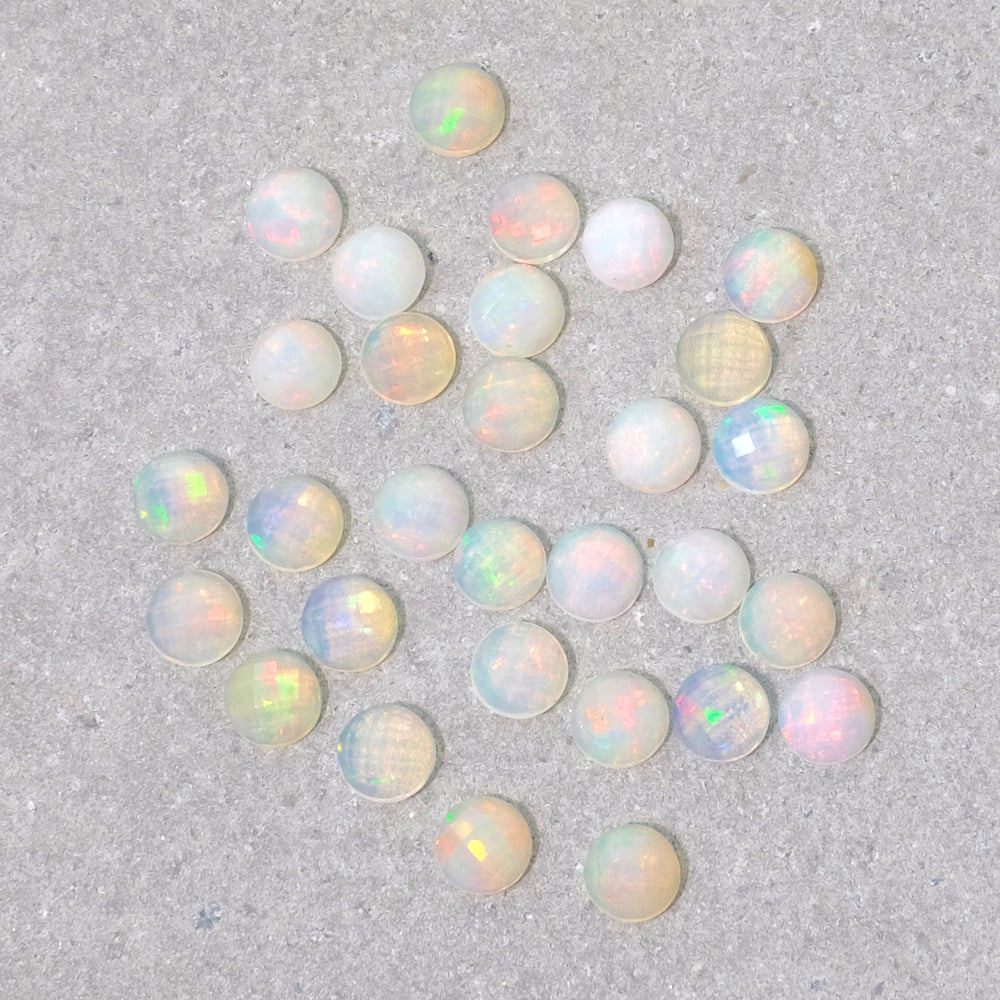 Cabochon Facetté en pierre naturelle Rond 6mm Opale Ethiopienne