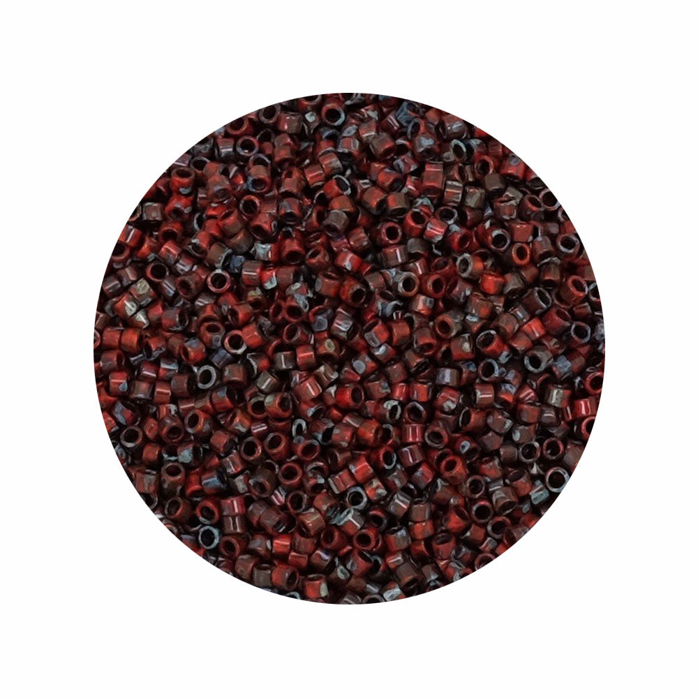 8 grammes de perles Miyuki Délica 11/0 Opaque Red Picasso DB2263