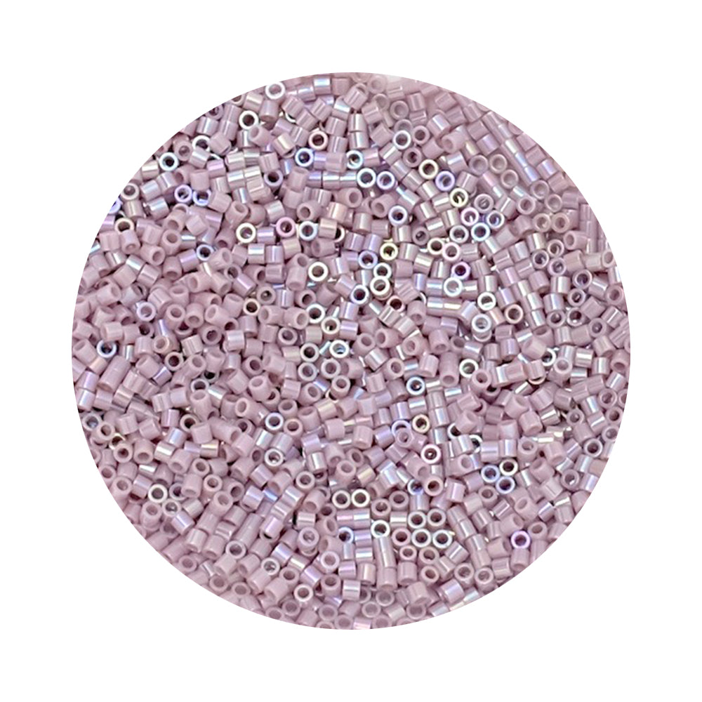 5 grammes de perles Miyuki Délica 15/0 Opaque Lilac AB DBS 0158