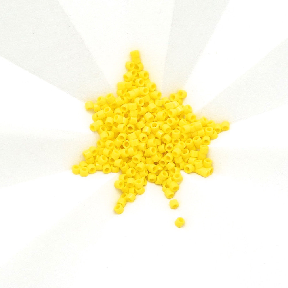 8 grammes de perles Miyuki Délica 11/0 jaune opaque N°721