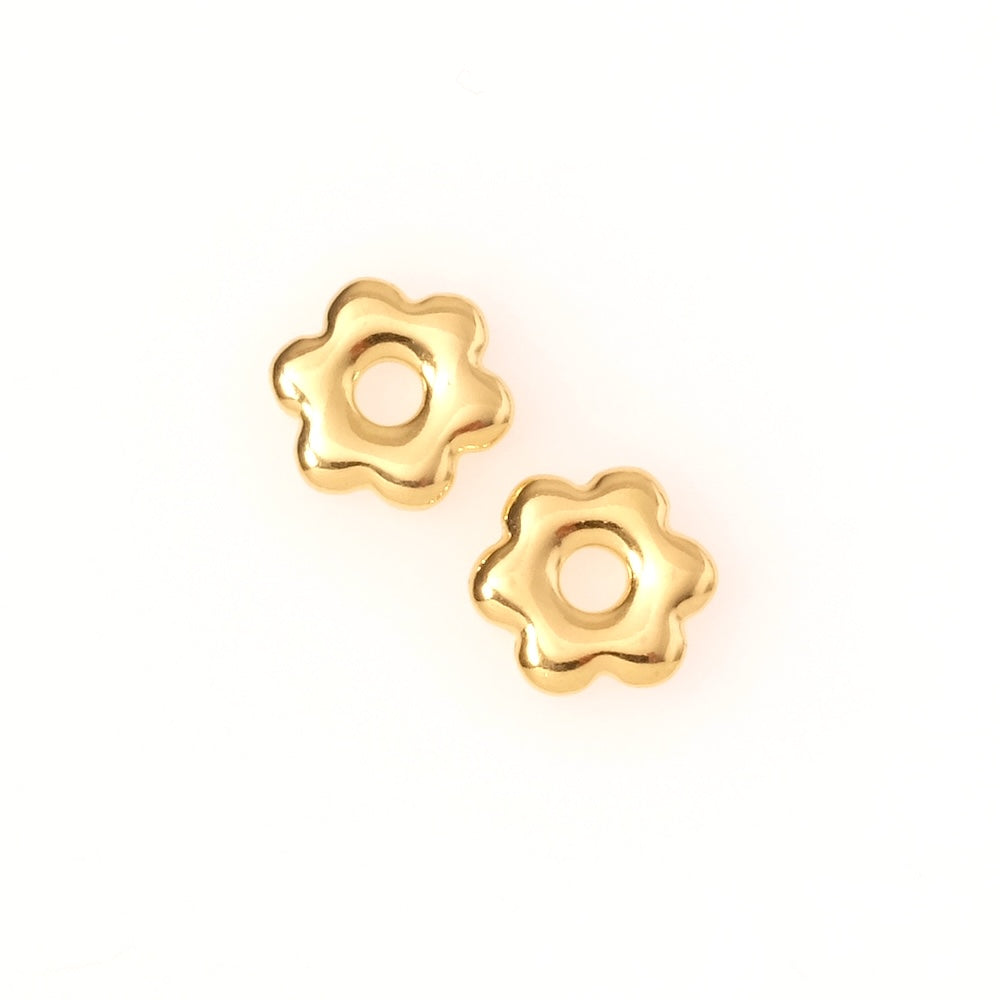 2 Daisy Flower Beads in 24K Gold Zamak