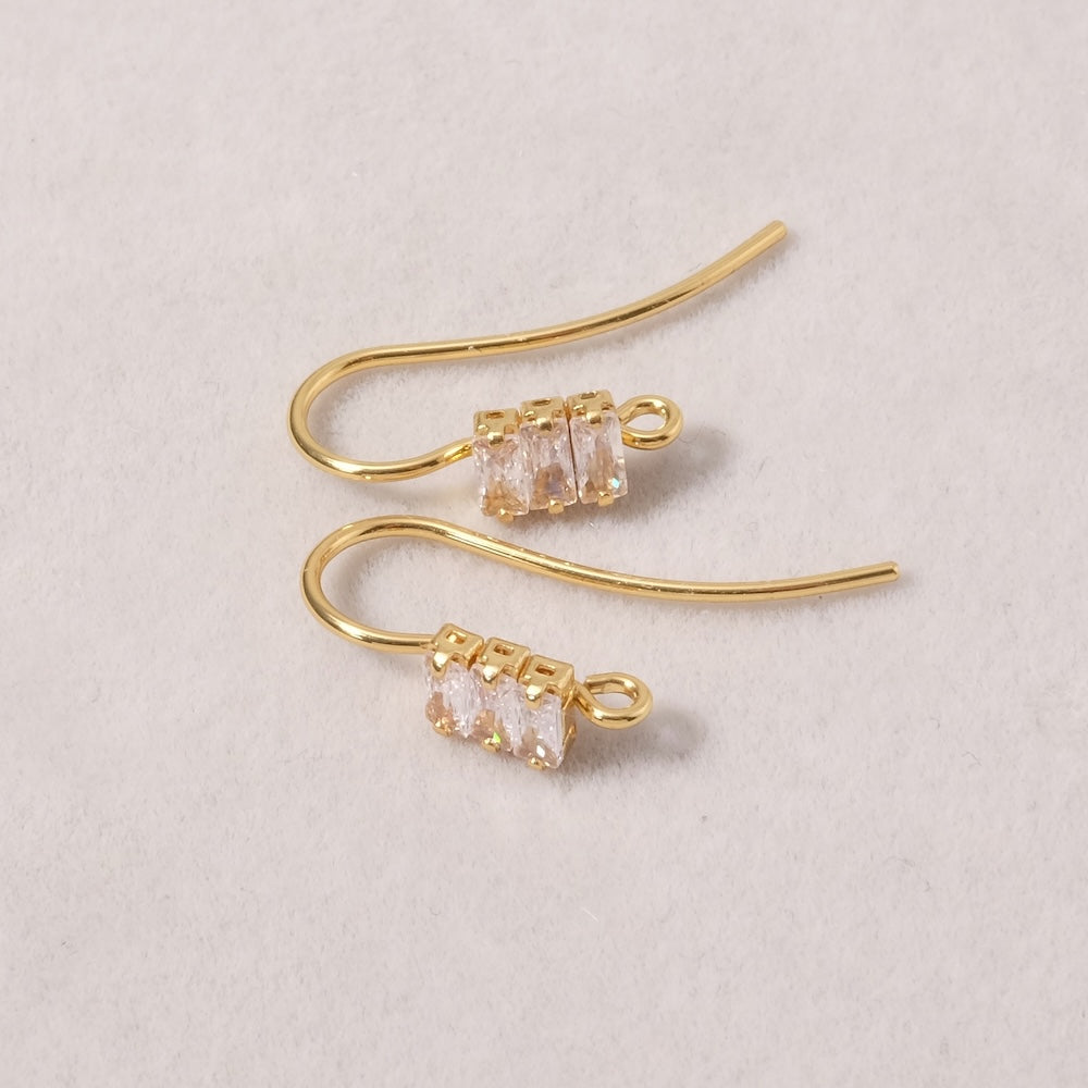 Earrings with Zirconium Oxide rhinestones in 24K Premium Gold-Plated Brass