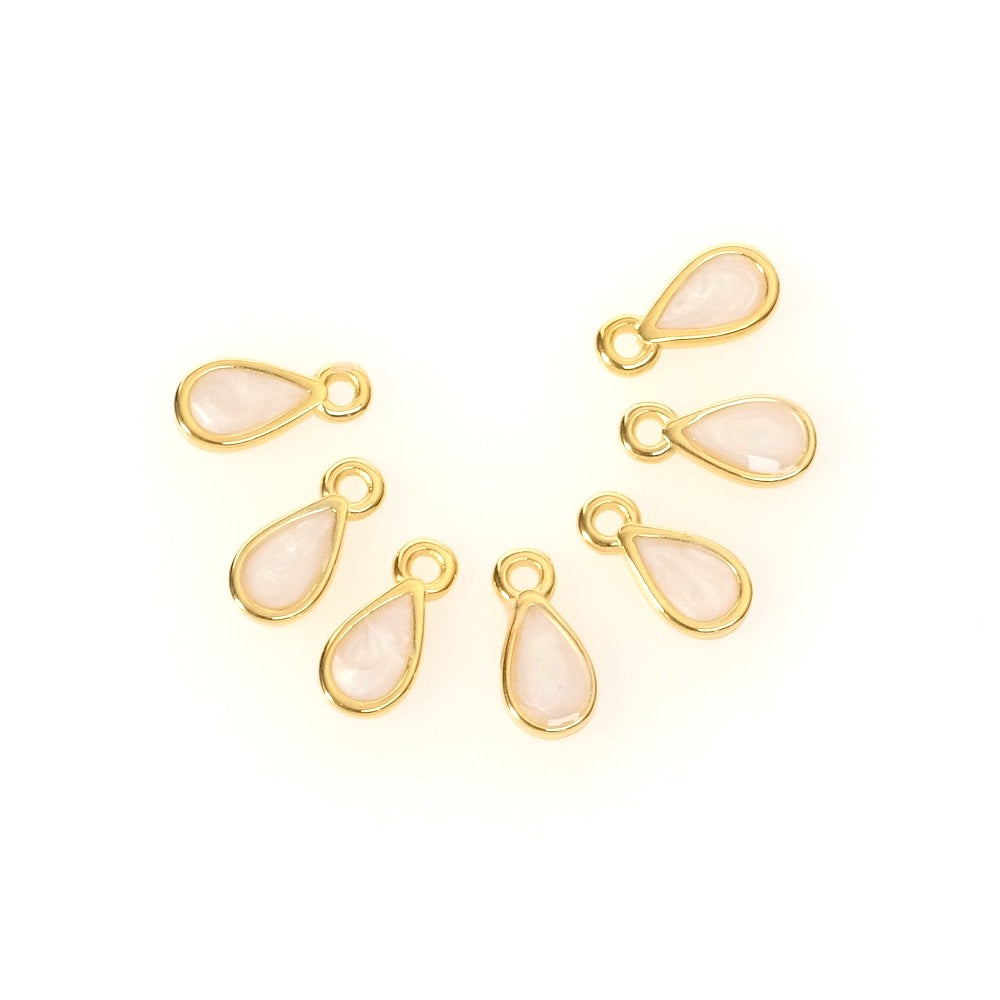 2 White pearly enamelled drop pendants in 24K gold-plated Zamak