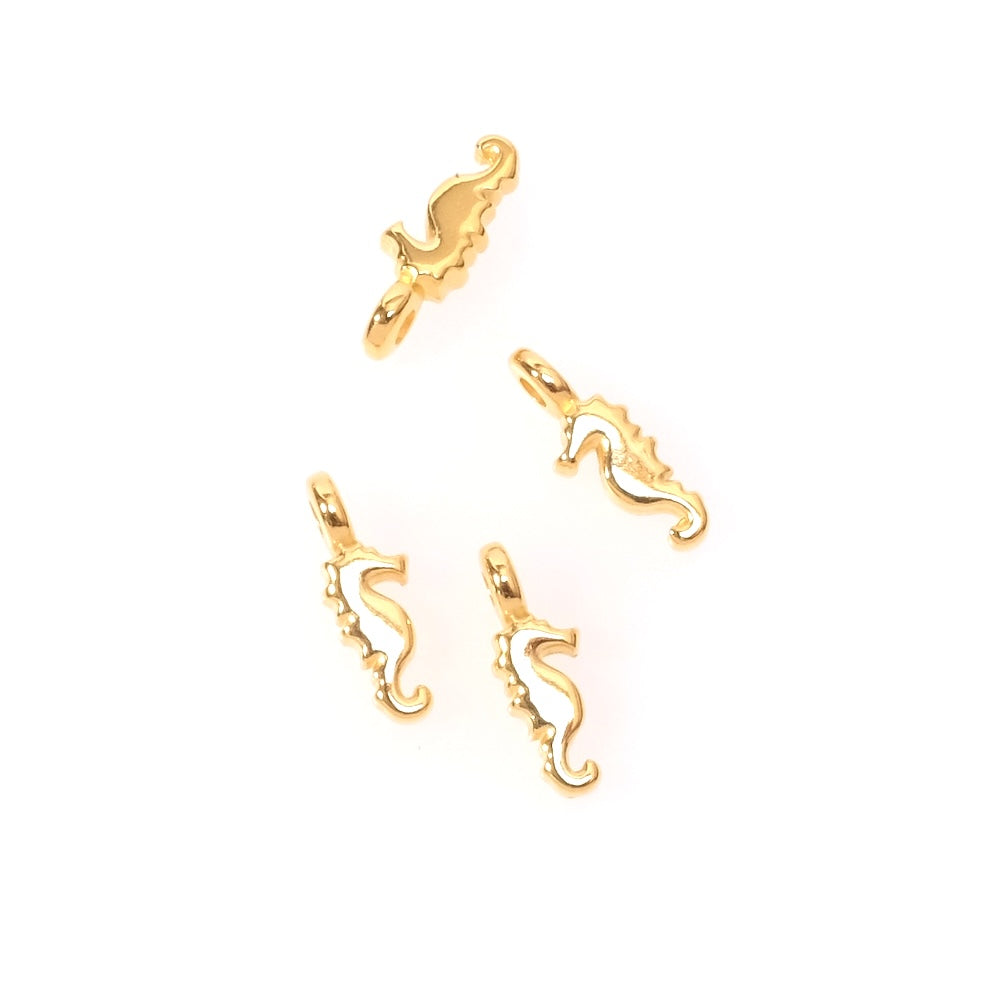 2 small seahorse pendants in 24K gold-plated Zamak