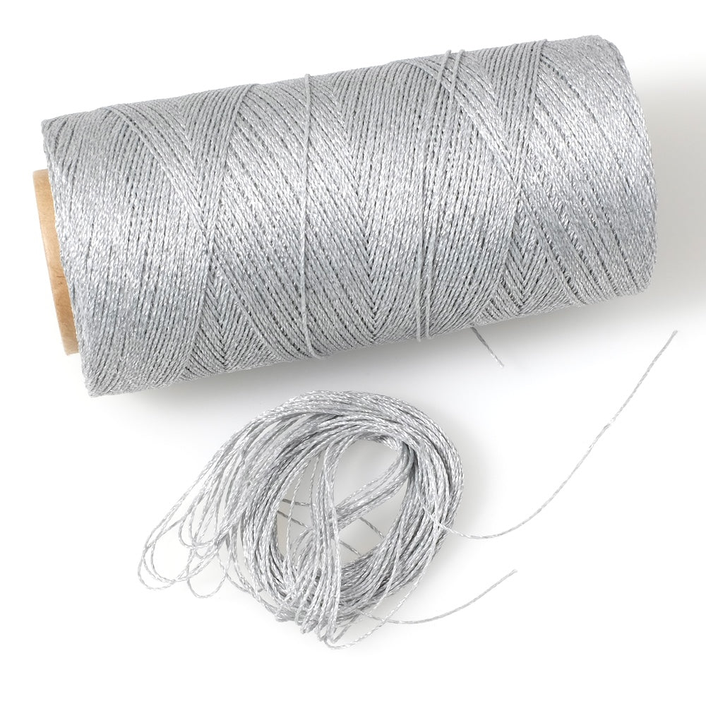 10 metres of Linhasita 0.35mm waxed thread for micro macramé - Silver plated