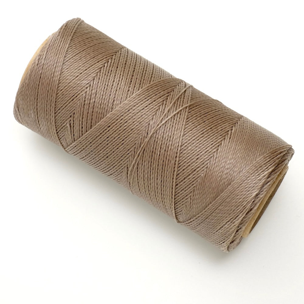 10 metres of Linhasita 0.5mm waxed thread for micro macramé - Light taupe