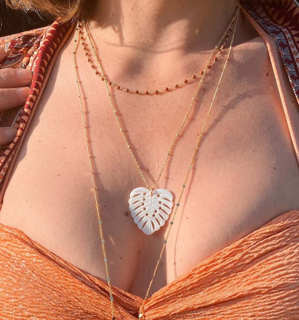 Natural Mother-of-Pearl Monstera Leaf Pendant