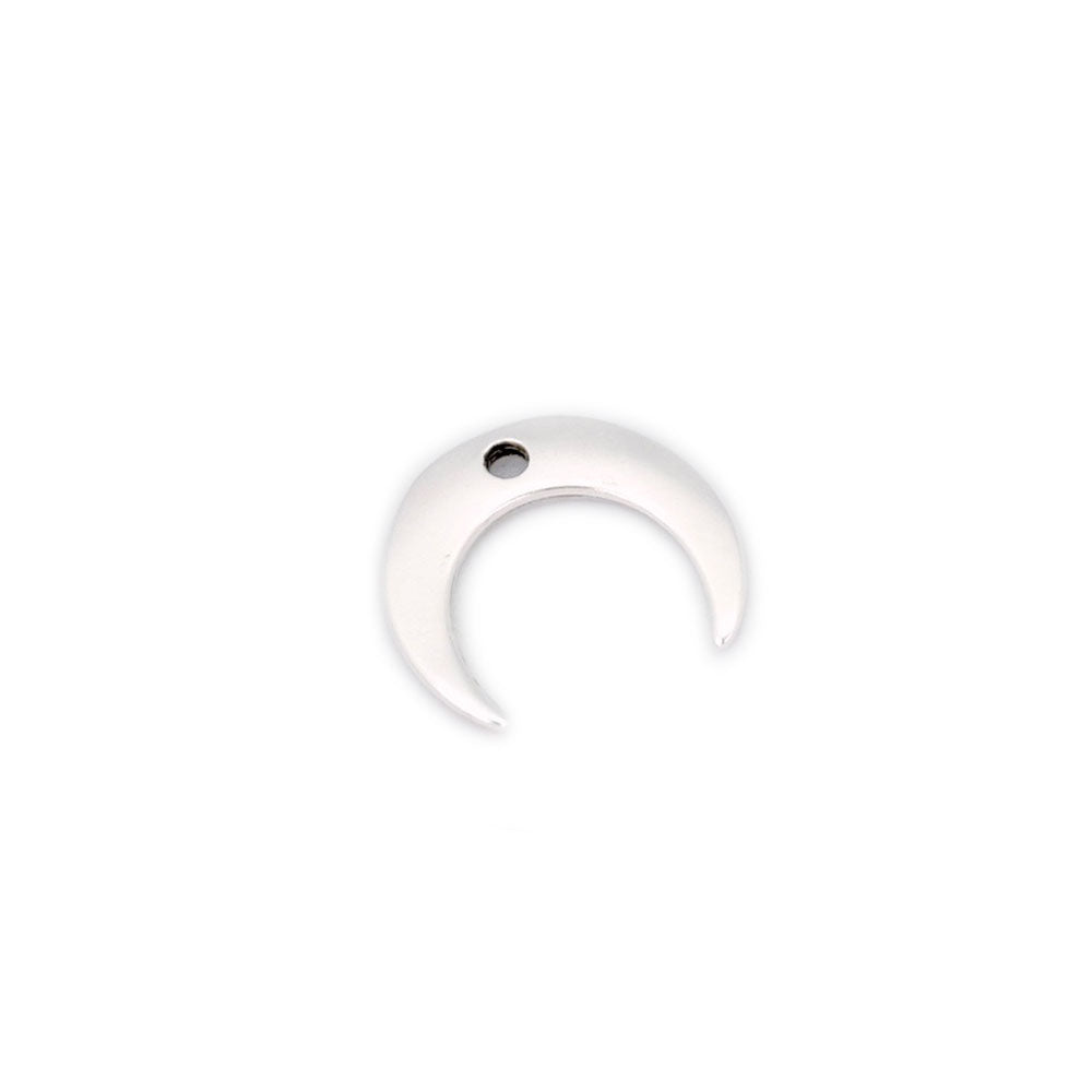 2 Horn pendants in silver-plated Zamak