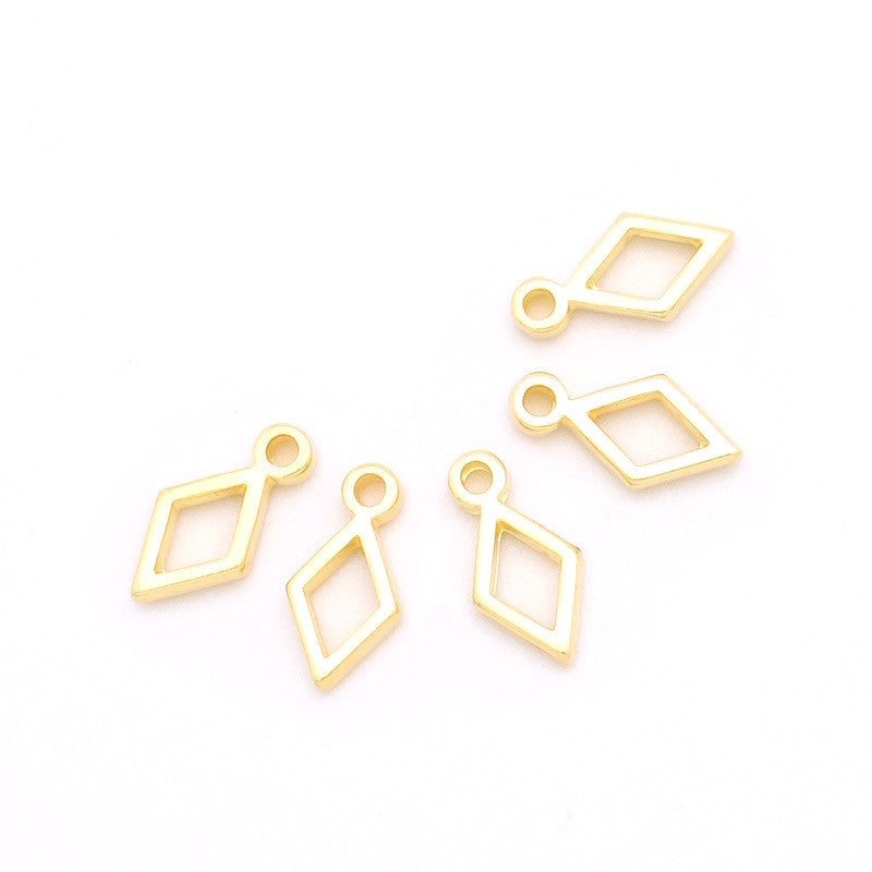 Set of 4 geometric diamond pendants in gold-plated brass