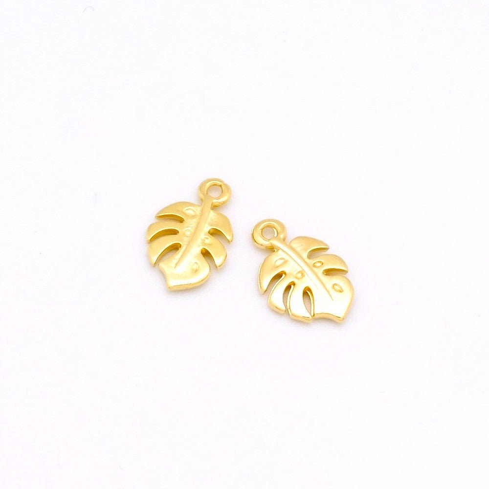 Set of 2 Monstera leaf pendants in 24K gold-plated Zamak