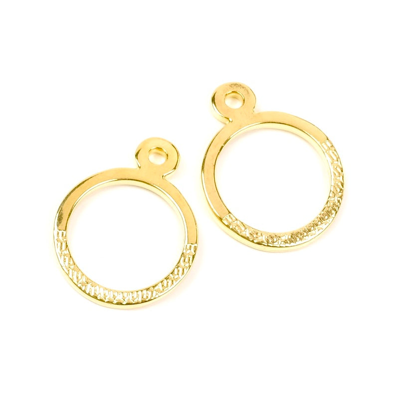 2 Gold-plated Zamak 24K ring pendants