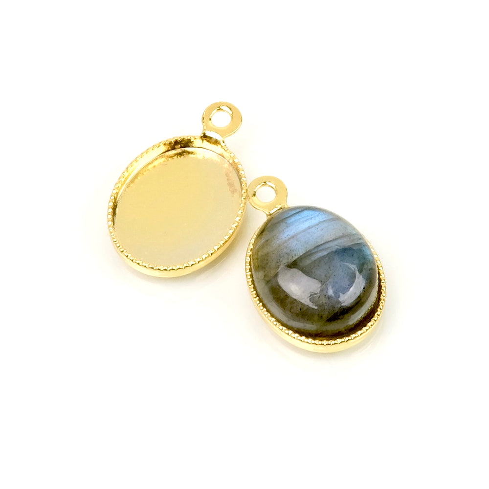 2 Oval cabochon setting pendants in 24K Gold plated brass