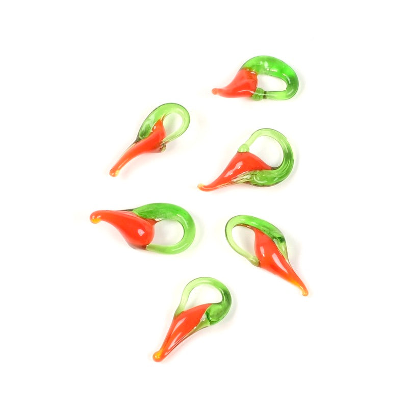 6 glass beads Red and green pepper