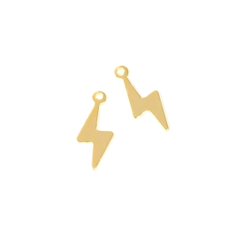 4 lightning bolt pendants in 24K gold-plated brass
