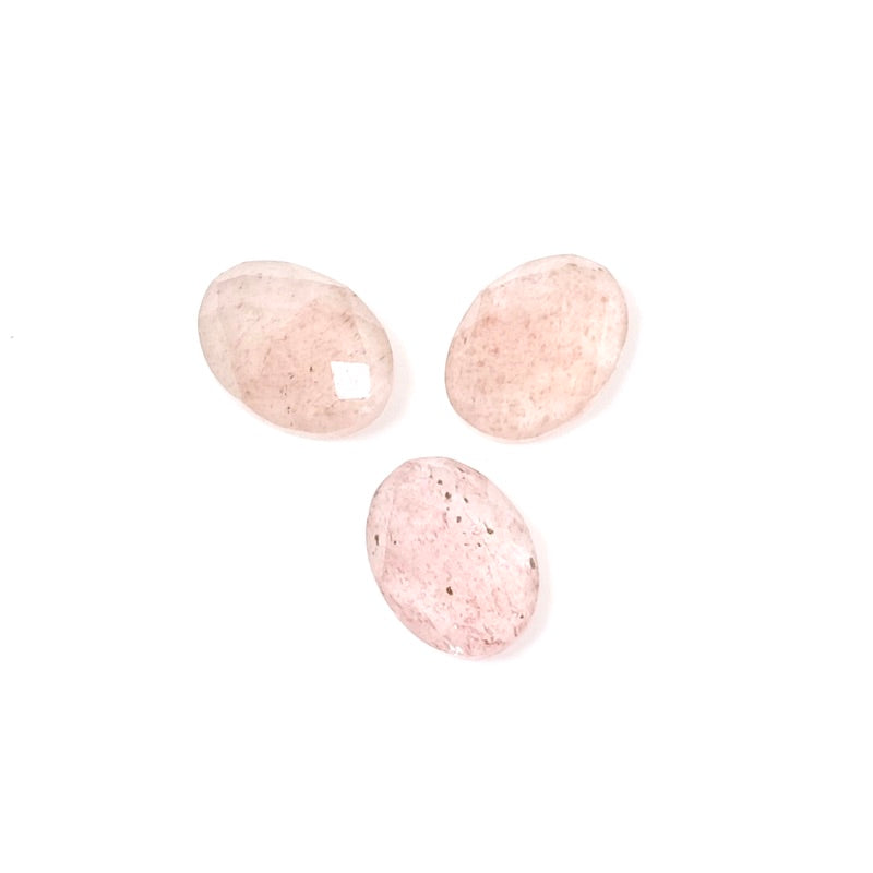 Natural stone Cabochon Oval faceted 6 x 8mm Strawberry Quartz