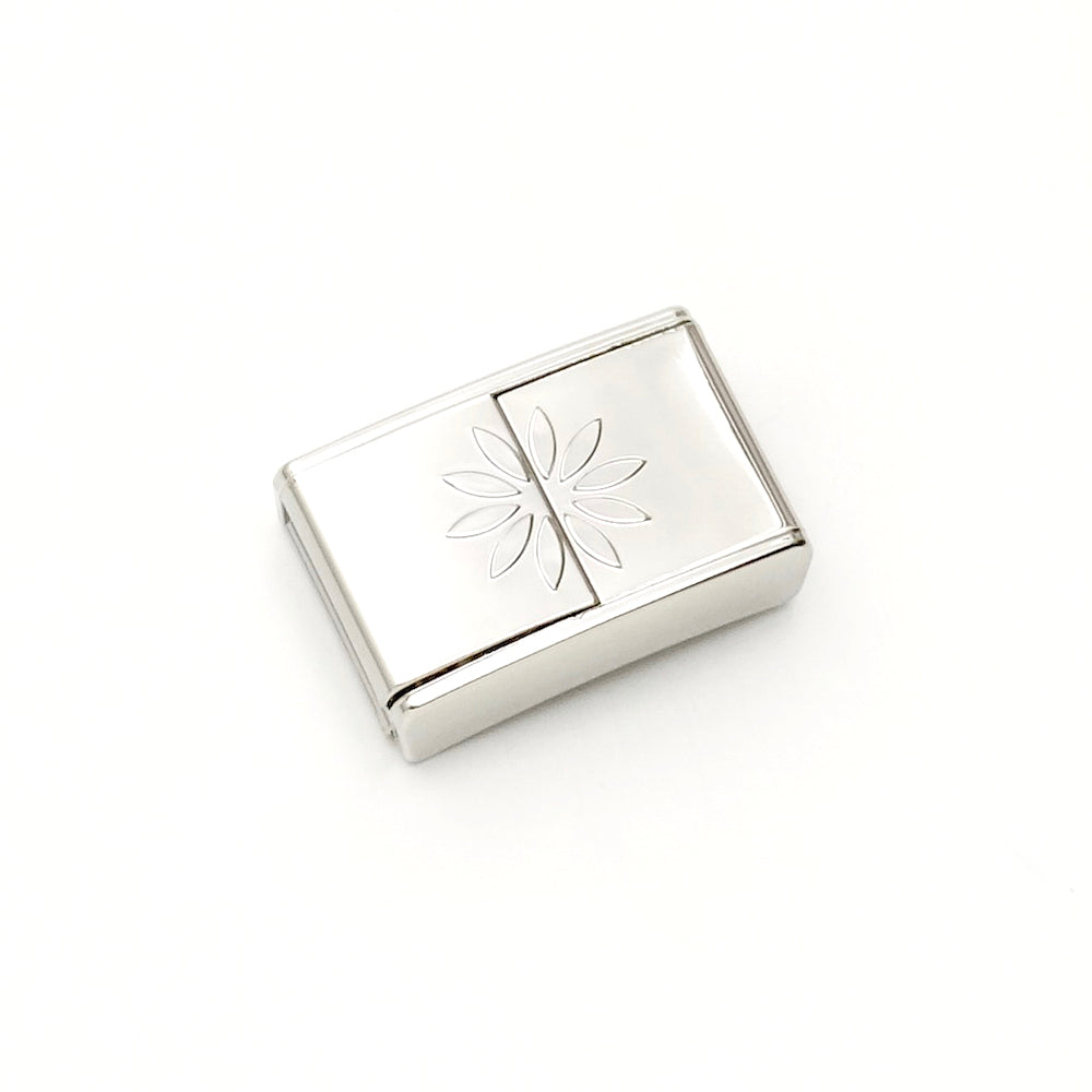 Rhodium-plated Hiilos 11mm magnetic clasp