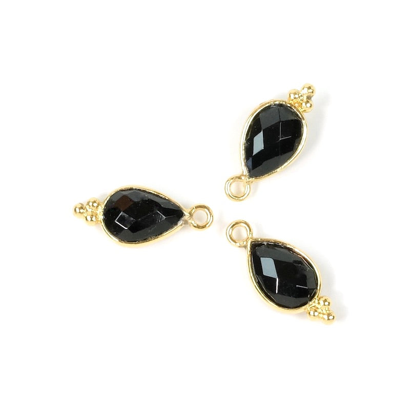 Bohemian Spinelle drop-set pendant in 24K gold-plated brass