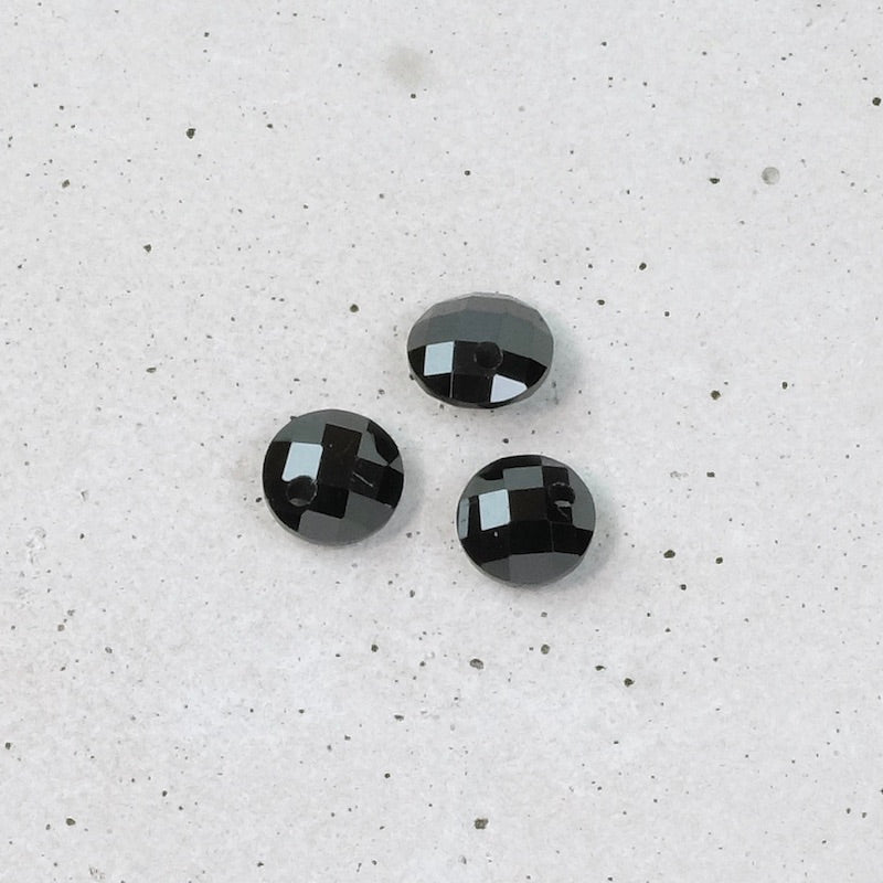 6mm round faceted pendant in natural stone Spinelle