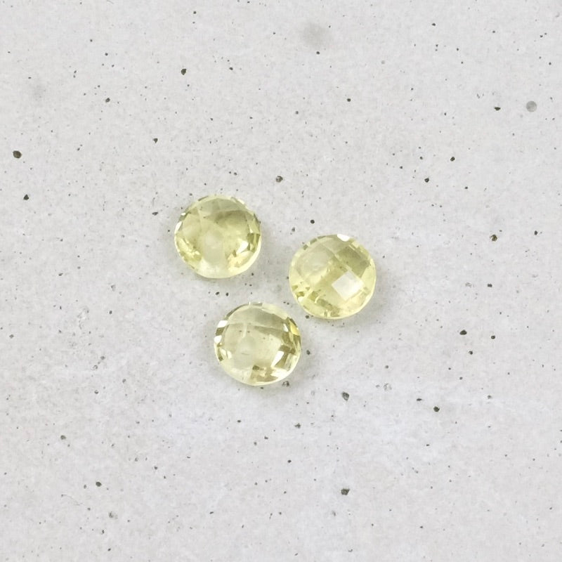 Round faceted 6mm pendant in natural stone Lemon Green gold