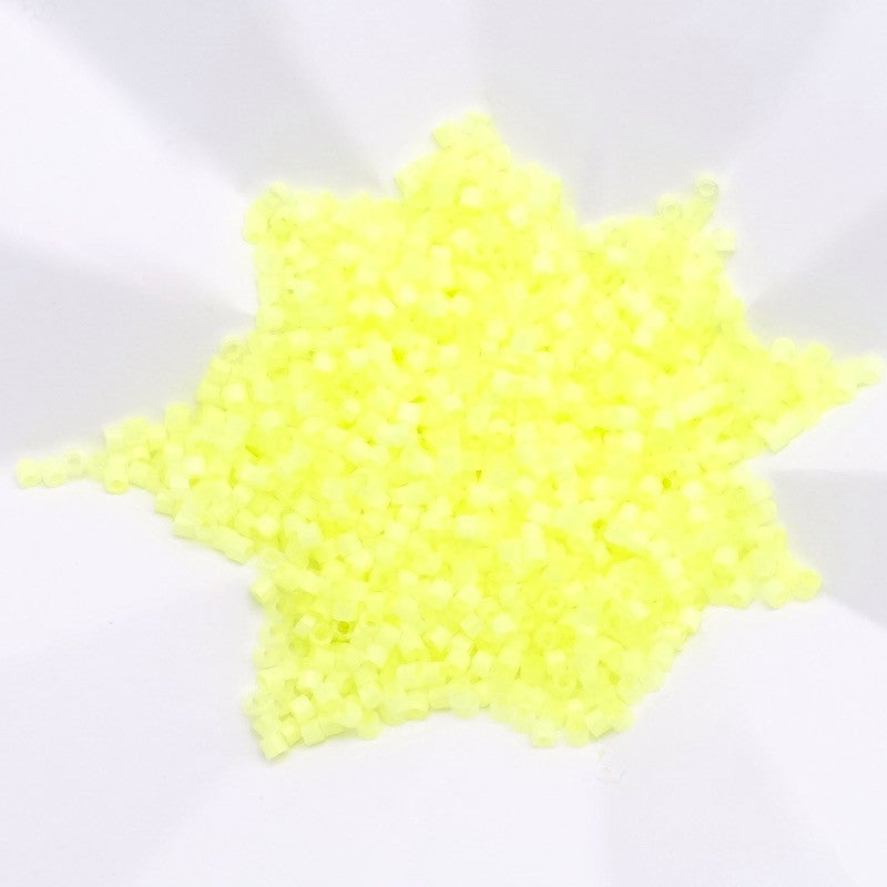 8 grams of Miyuki Délica 11/0 Beads, Silk Inside Dyed Lime Aid N°1857 