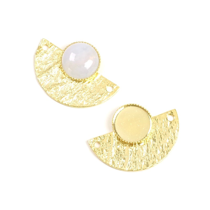 Half-circle pendant for 8mm round cabochon in 24K gold-plated brass