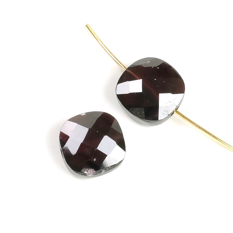 Natural 10mm square cushion cut Garnet bead
