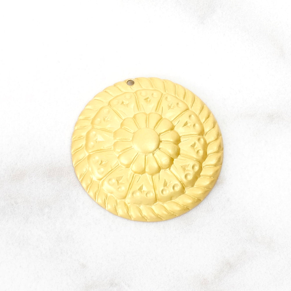 Antique pendant in matte 24K gold-plated brass