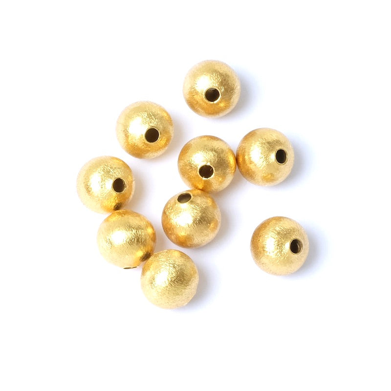 6 textured round beads 8mm in 24K gold-plated brass